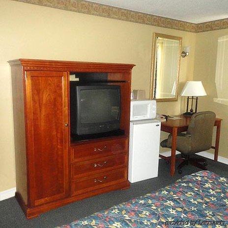 Days Inn By Wyndham West Branch Iowa City Area Δωμάτιο φωτογραφία